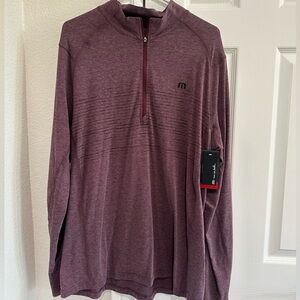 Travis Matthew light weight half zip shirt